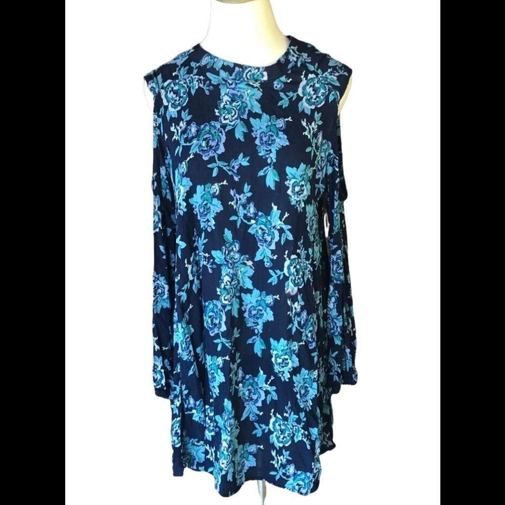 Angie NWT Mock Neck Cold Shoulder Swing Dress S &M